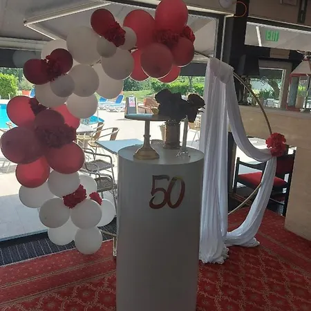 Globales Post & Wellness Hotell Herstal