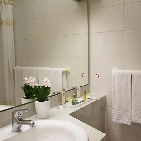 Globales Post & Wellness 3* Herstal