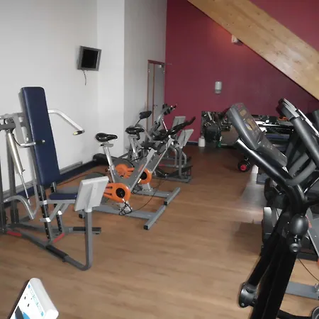 Отель Globales Post & Wellness Эрсталь