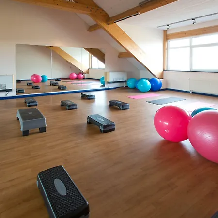 Globales Post & Wellness Отель 3*