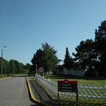 Globales Post & Wellness Отель Эрсталь