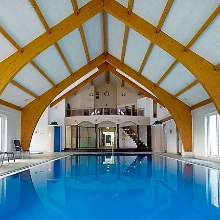 Globales Post & Wellness Szálloda 3*