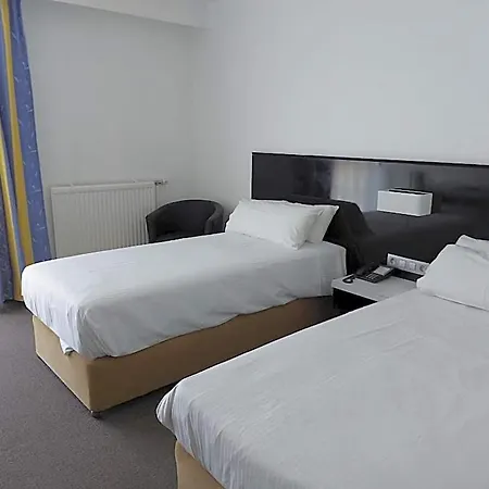 Szálloda Globales Post & Wellness 3*