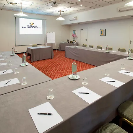 Hotel Globales Post & Wellness 3*