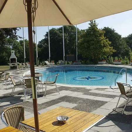 Globales Post & Wellness 3*