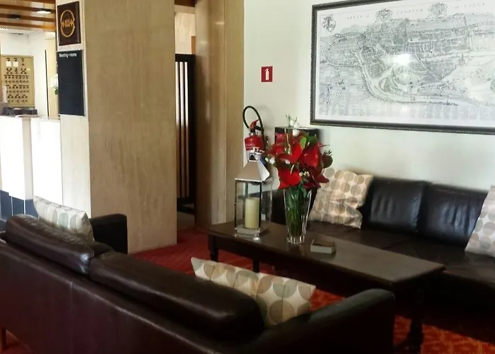 Globales Post & Wellness 3*